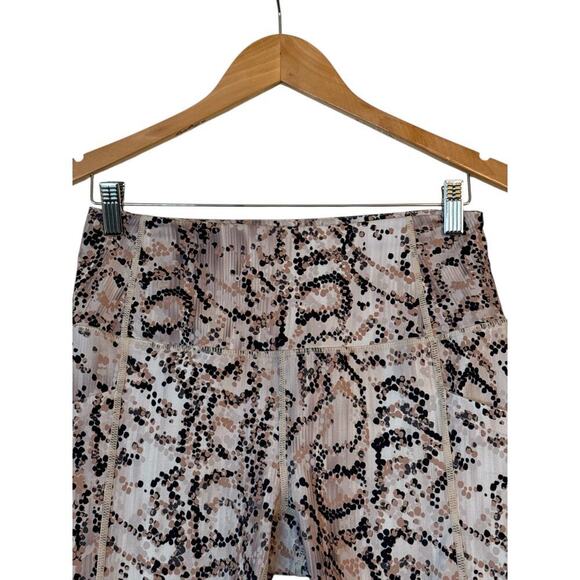 Zella Women Python Print High Waisted Pull On Stretch Active Shorts Size M Multi - Picture 4 of 6